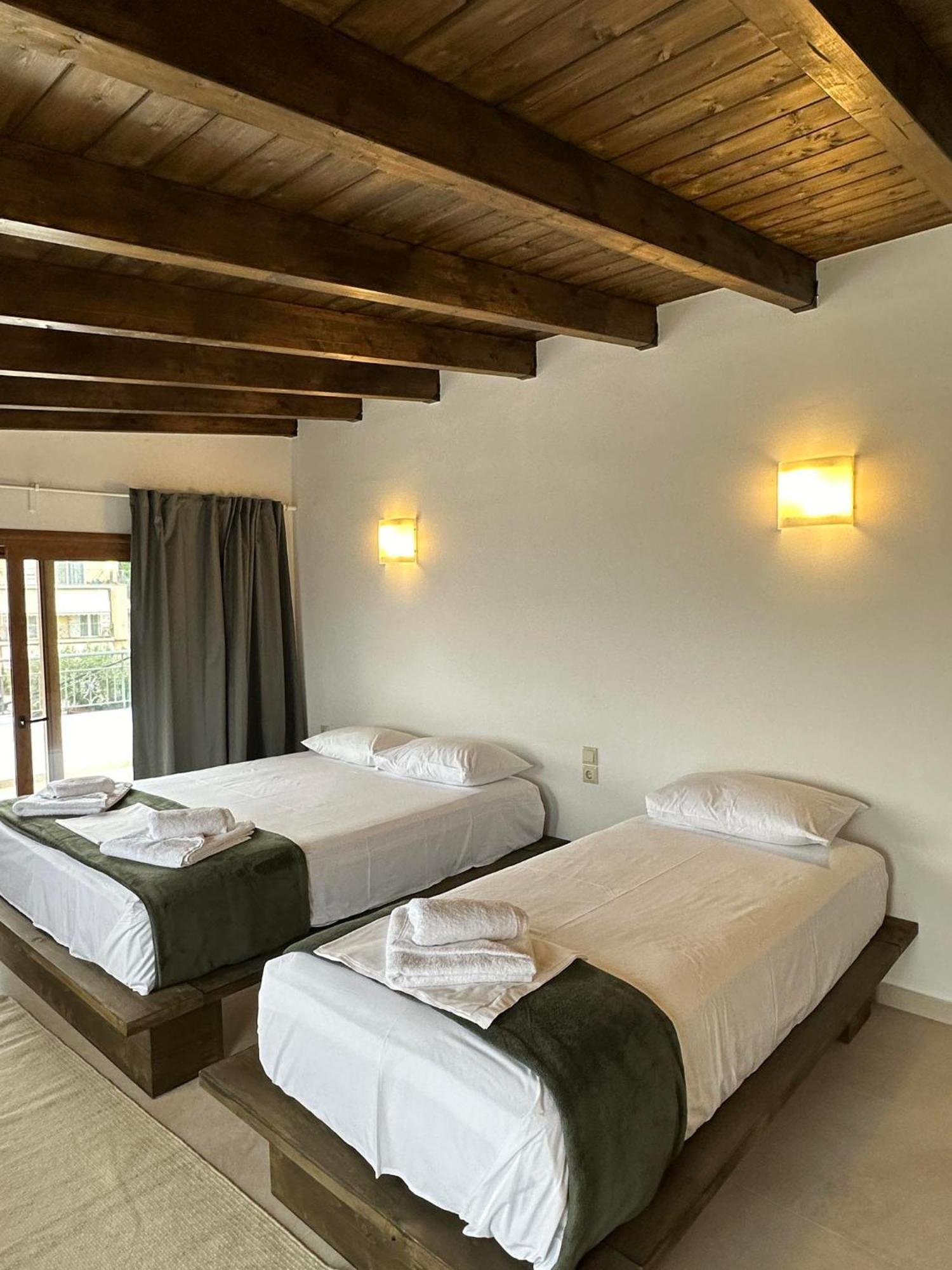 Azzurro Hotell Paleros Exteriör bild