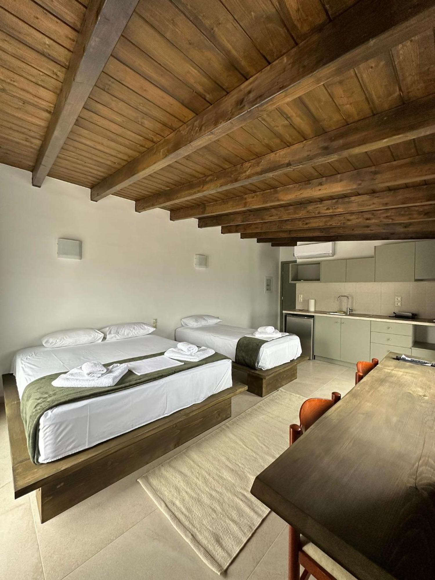 Azzurro Hotell Paleros Exteriör bild