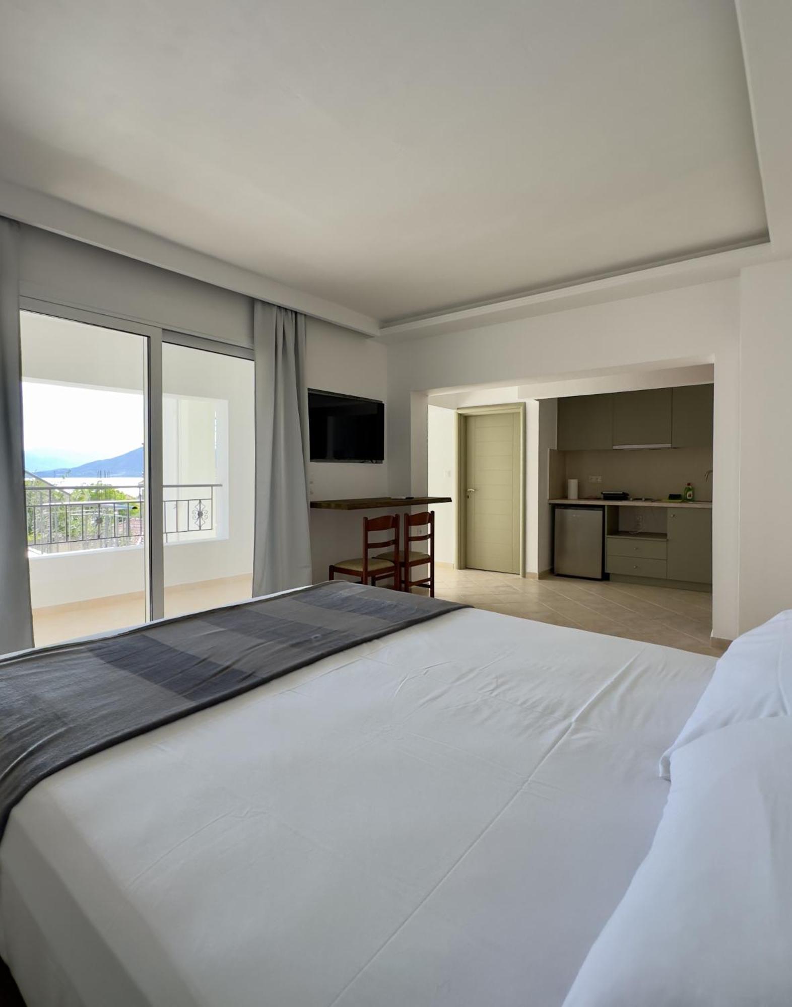 Azzurro Hotell Paleros Exteriör bild